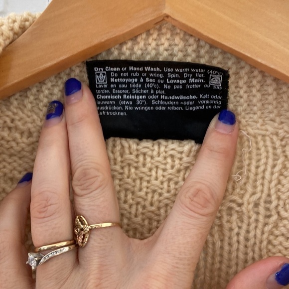 VTG Irish handknit wool cardigan - Picture 3 of 6